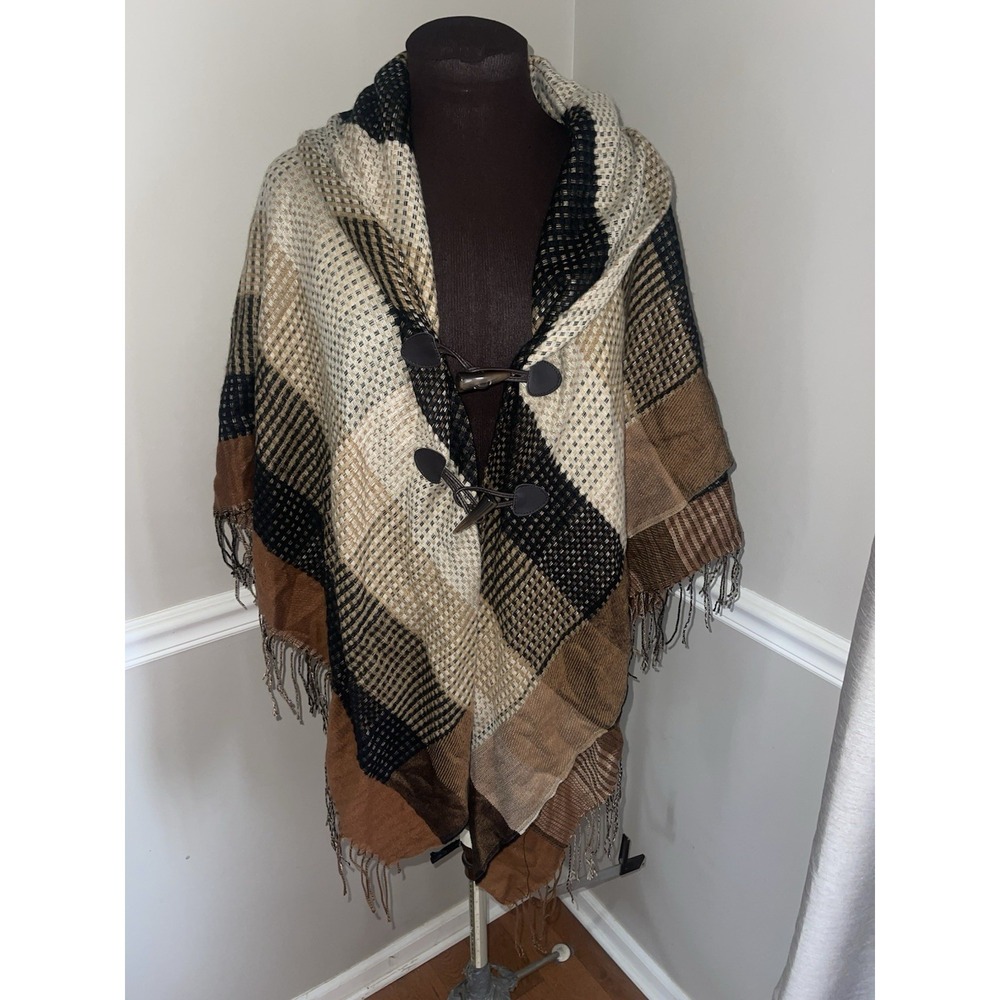 Accessory St. Poncho Wrap Black Camel NWT One Size Toggle Buttons